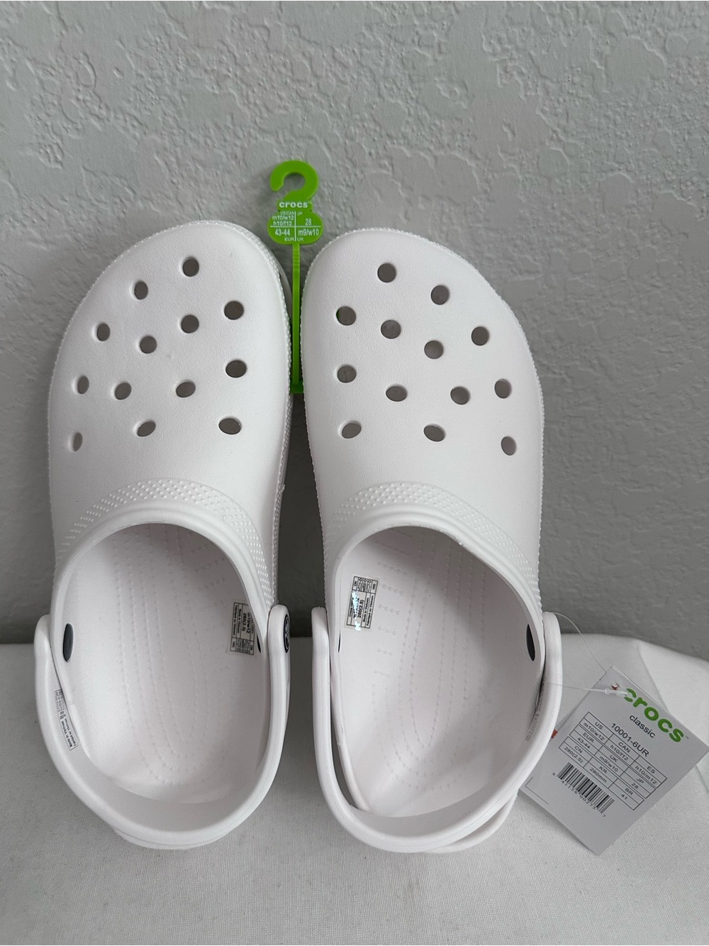 Crocs Classic Size M10/W12 White